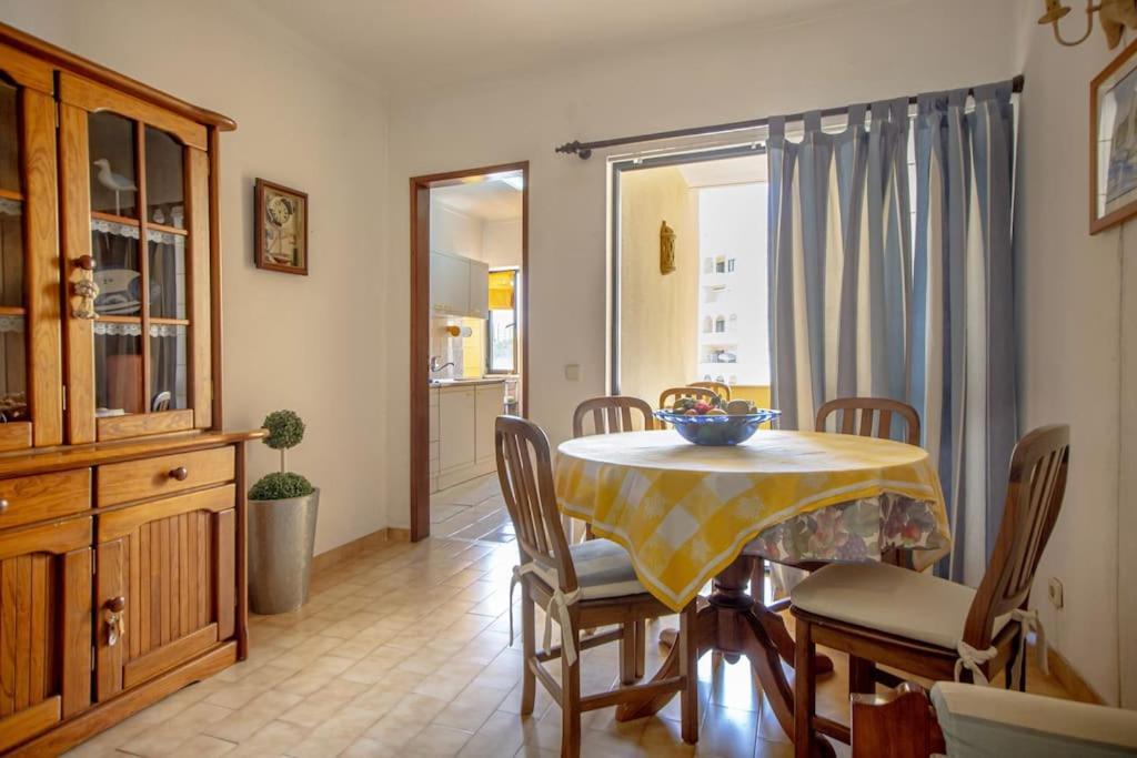 Cozy Apartment Near The Beach Portimão Exteriör bild